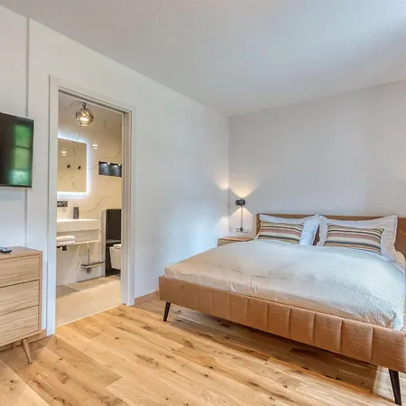 Ela Apartman Traunkirchen